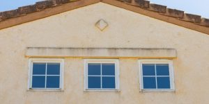Cửa sắt và cửa nhôm kính cho cửa chính nhà phố